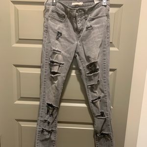 Levi Grey ripped jeans